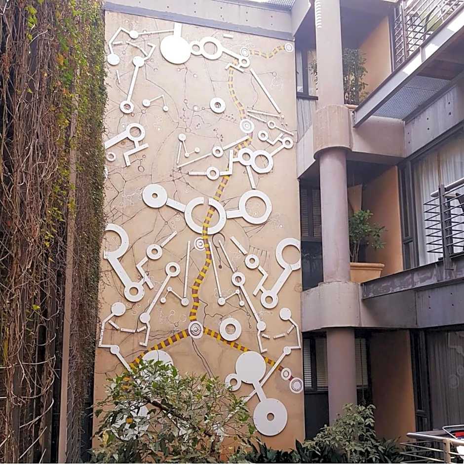 Raphael penthouse 205