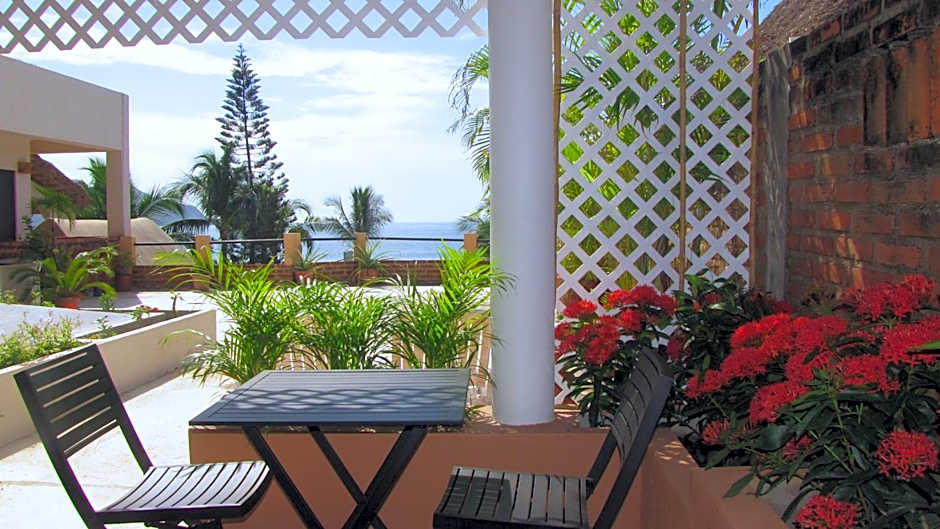 La Paloma Oceanfront Retreat