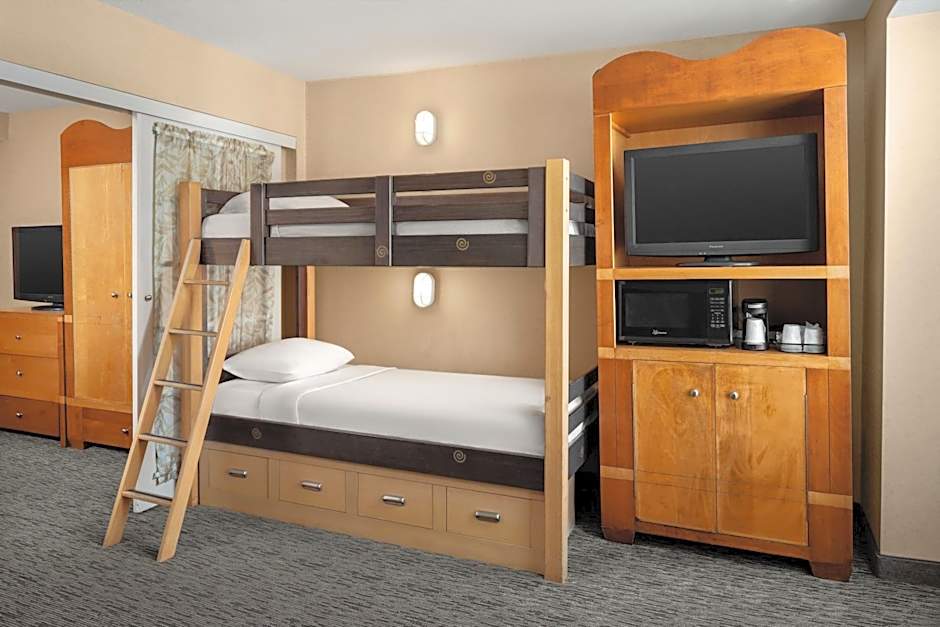 Anaheim Portofino Inn and Suites