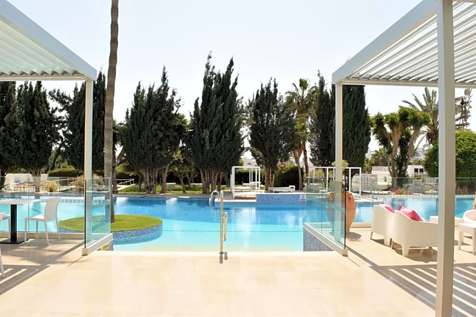 Fedrania Gardens Hotel
