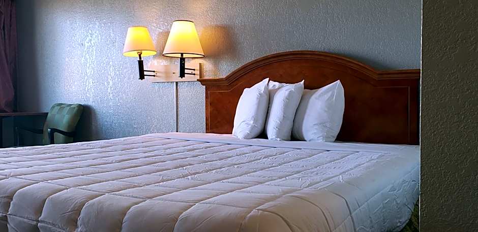 Minsk Hotels - Extended Stay, I-10 Tucson Airport