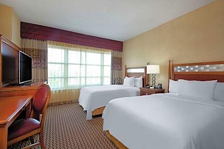 2 ROOM PREMIUM SUITE-2 DOUBLE BEDS