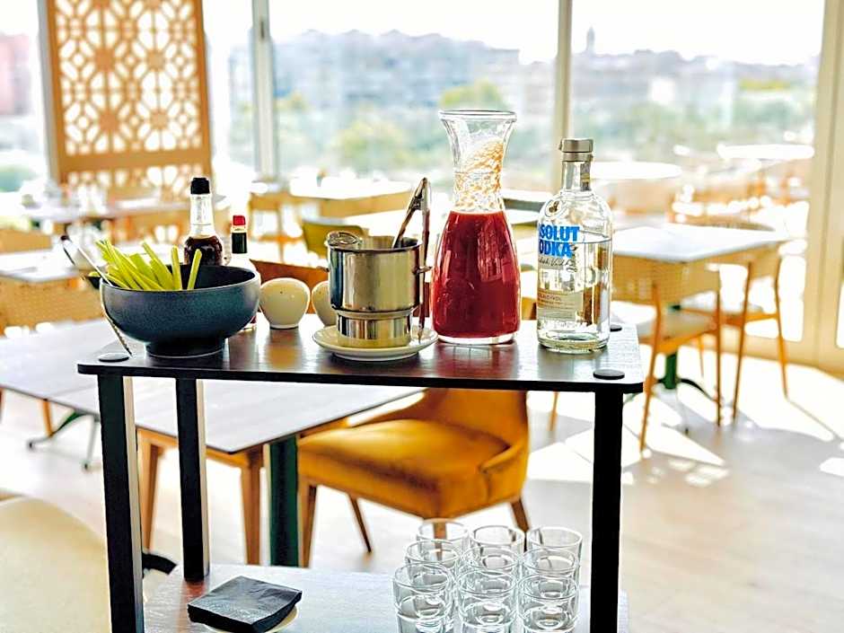 Ribera De Triana Hotel