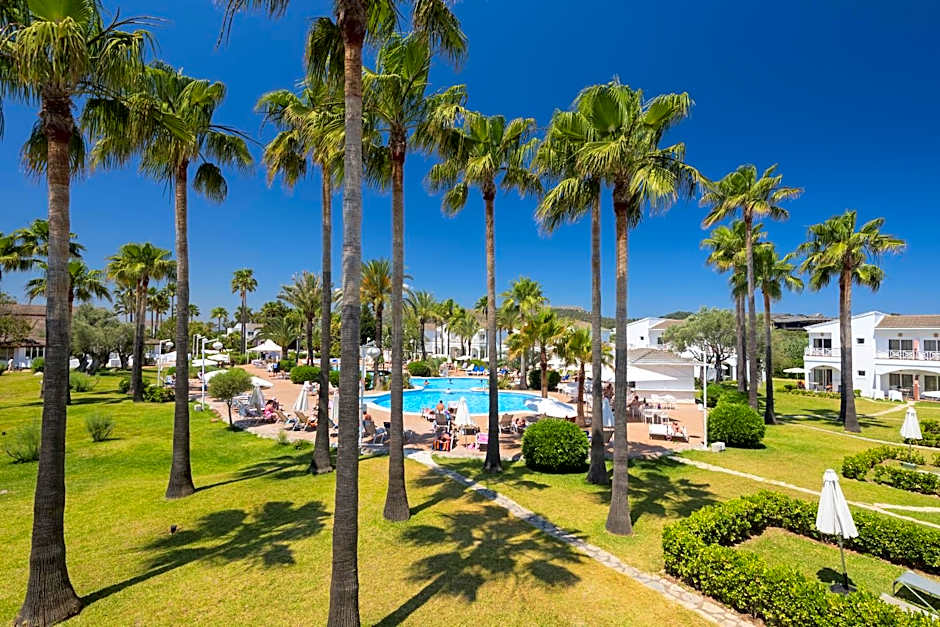 Garden Saladina - Adults Only