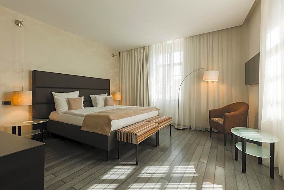 Photo 1 of 8 of Elite 1 Bedroom Suite