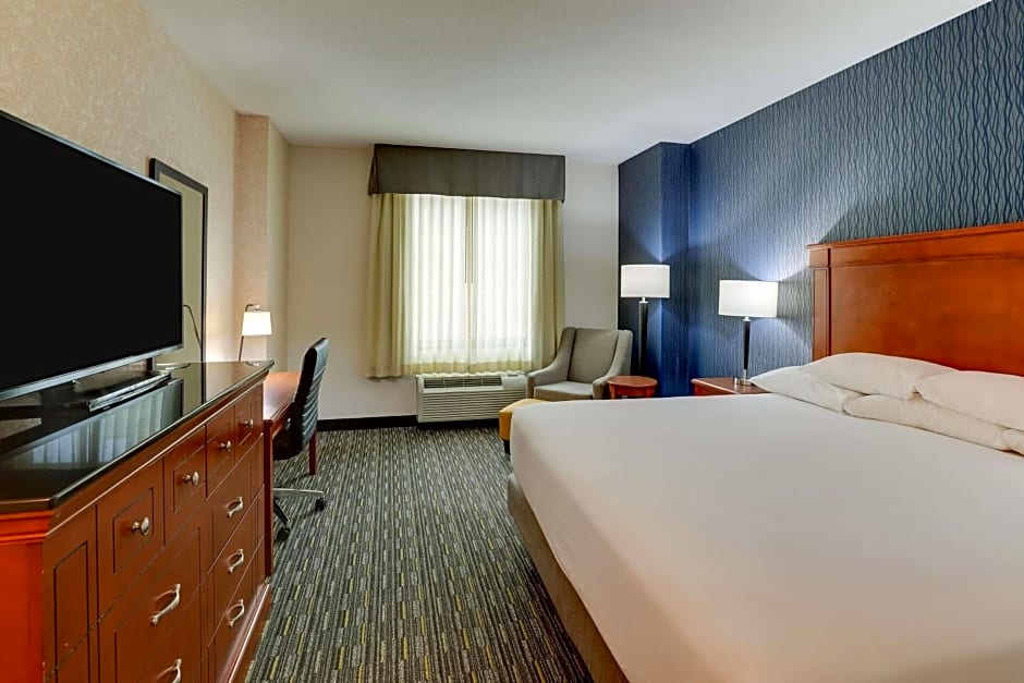 Drury Inn & Suites Arnold