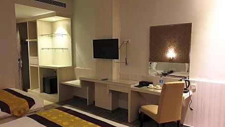 deluxe double or twin room