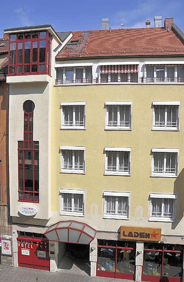 Garden Hotel