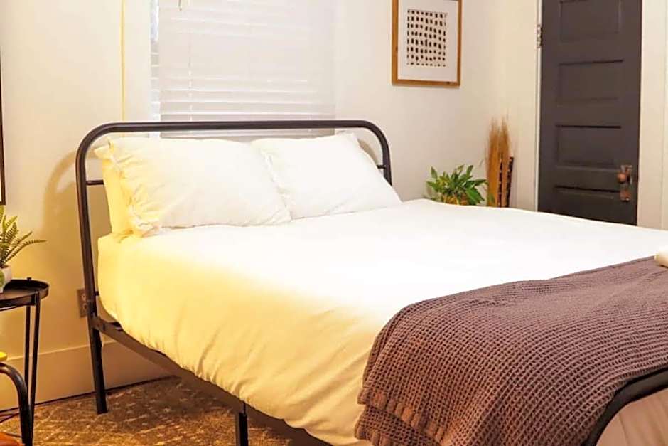 Spacious Private Room & Shared Comfort