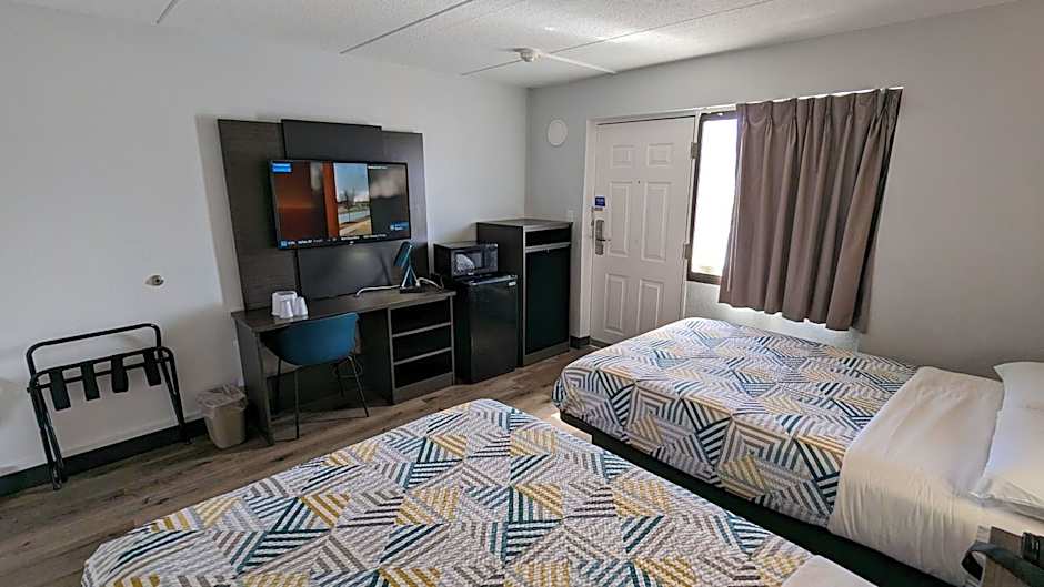 Motel 6-Leominster, MA