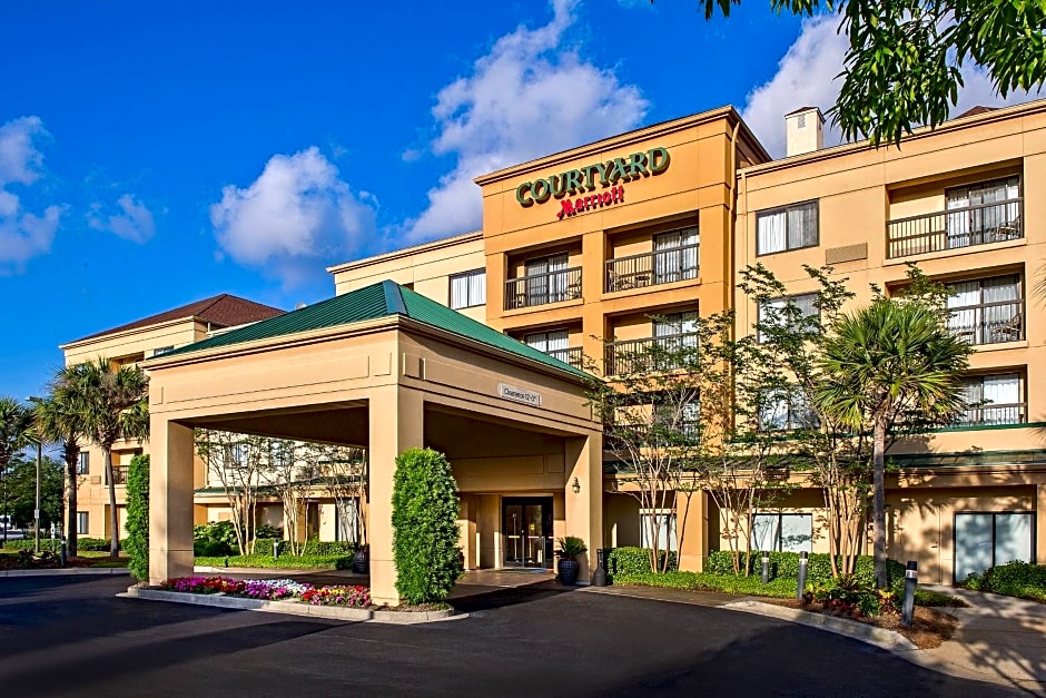 Courtyard by Marriott North Charleston Airport Coliseum