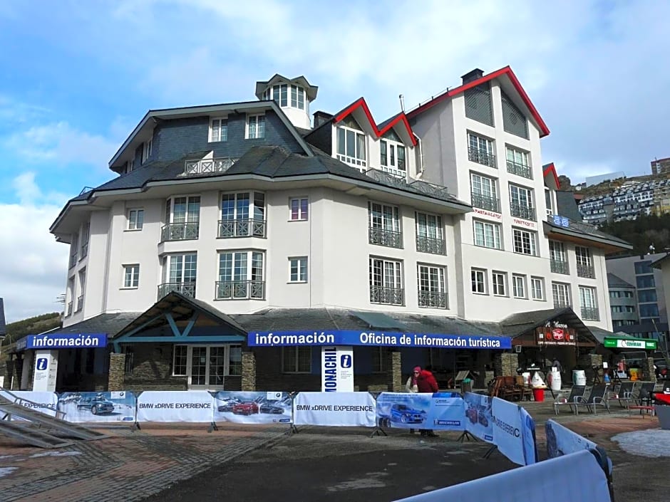 Apartamentos Sabica Nevada Plaza