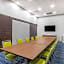 Holiday Inn Express & Suites - Lincoln Downtown By IHG