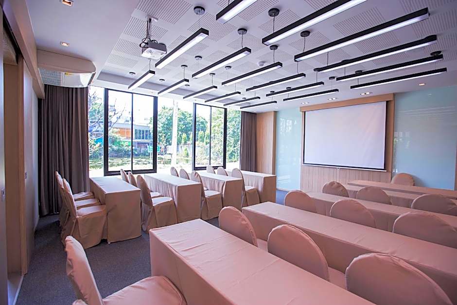 The Journey Hotel Laksi