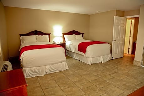 Deluxe Suite with Lake View