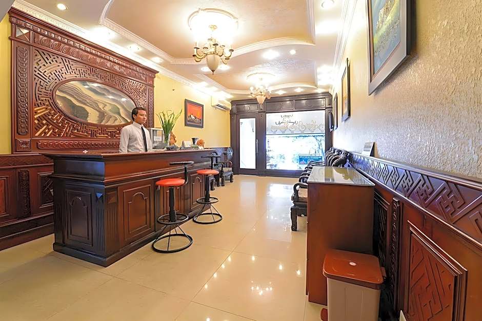 Little Diamond Hotel