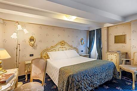 CLASSIC Double or Twin Room