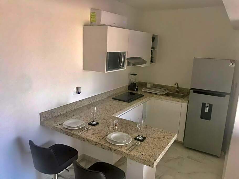 5a Lia 12 Studio 1 block from 5 Av WiFi 60 Mbs