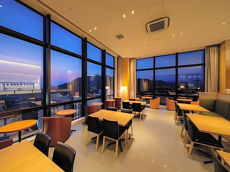 Candeo Hotels Matsuyama Okaido