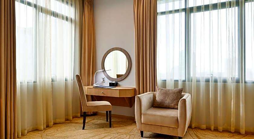 Muong Thanh Saigon Centre Hotel