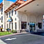 Days Inn by Wyndham Anaheim Near the Park
