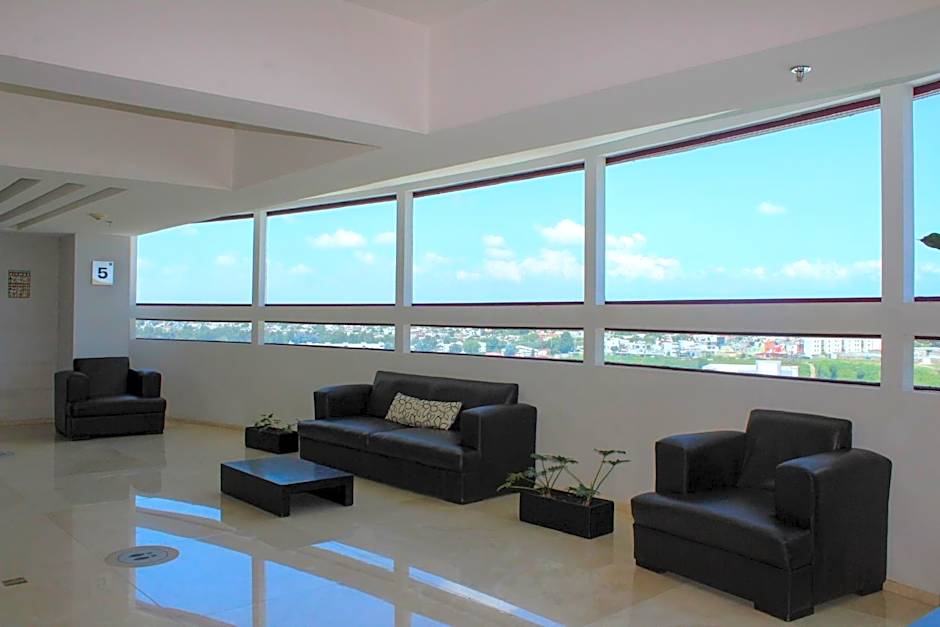 Holiday Inn Puebla Finsa By IHG
