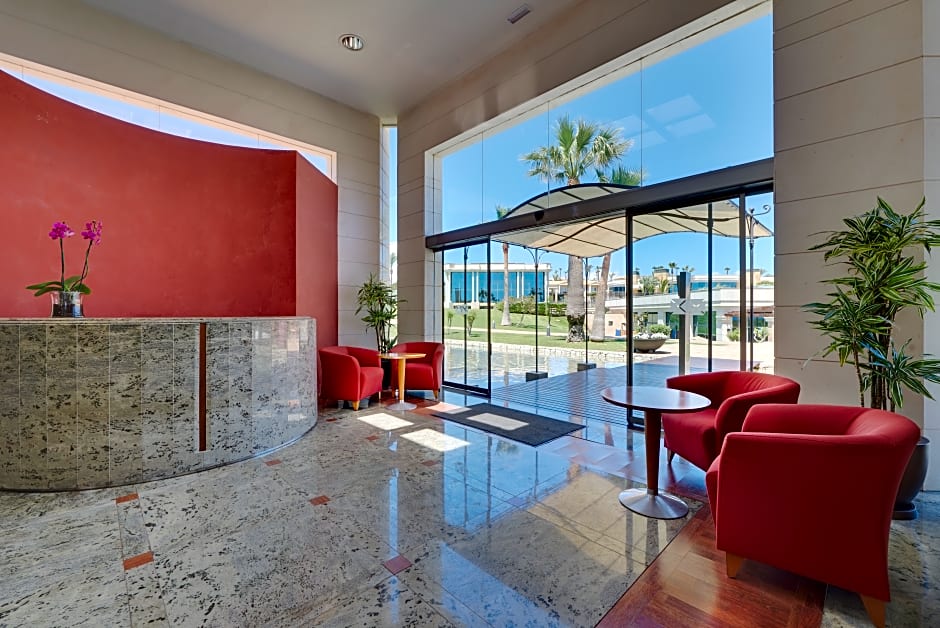 Insotel Punta Prima Prestige Suites & Spa