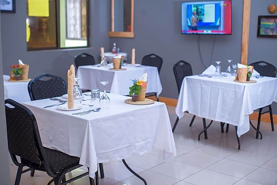 Arusha Giraffe Lodge