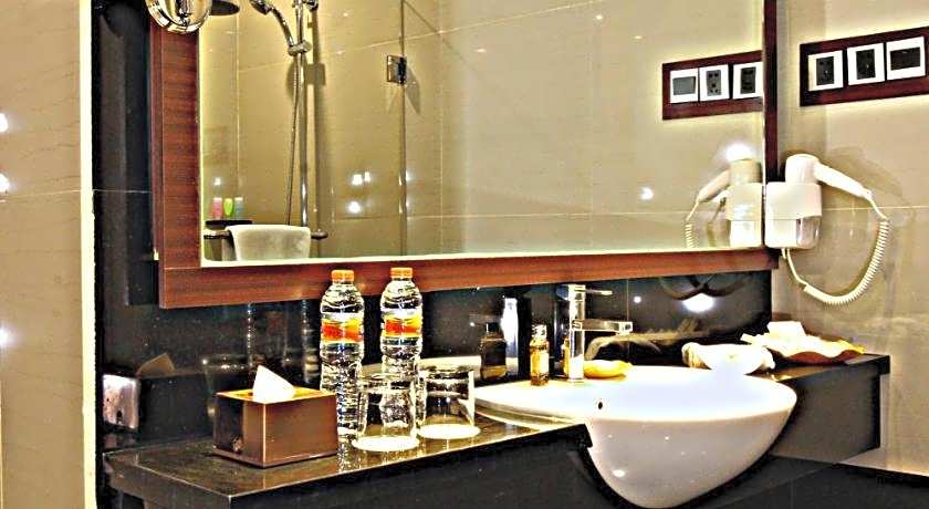 Best Western Plus Makassar Beach