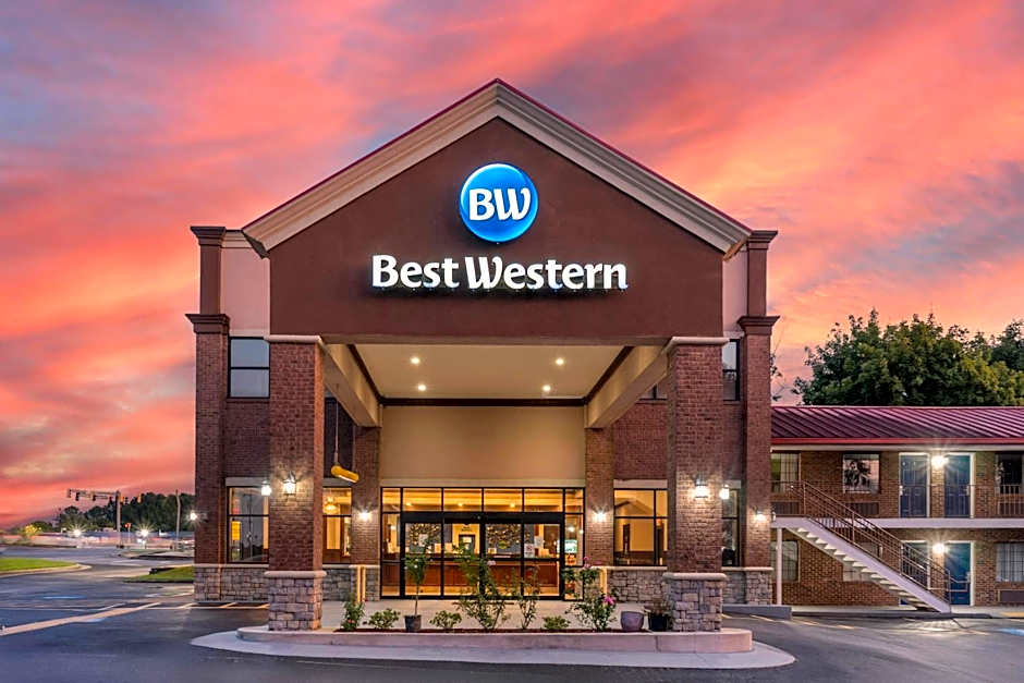 Photo 1 of 24 of Best Western Acworth Inn