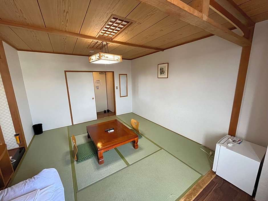 Hotel Marsh Land