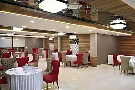 HOTEL THE LAMP