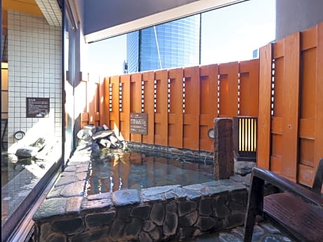 Single Room - Smoking - Breakfast Included