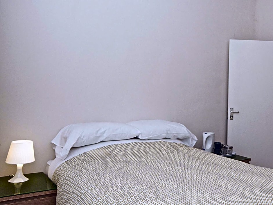 Chumleigh Lodge Hotel Ltd.