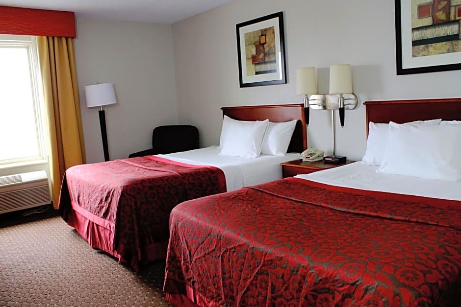 Days Inn & Suites by Wyndham Bloomington/Normal IL