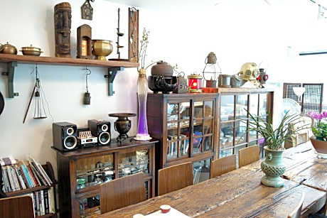 6-Bed Mixed Dormitory Room