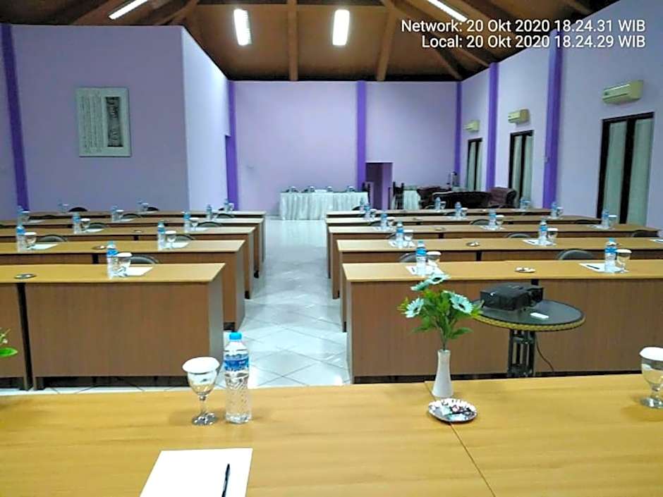 Hotel Signature Mandala Kencana