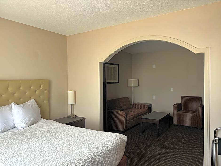 Ramada by Wyndham Estevan