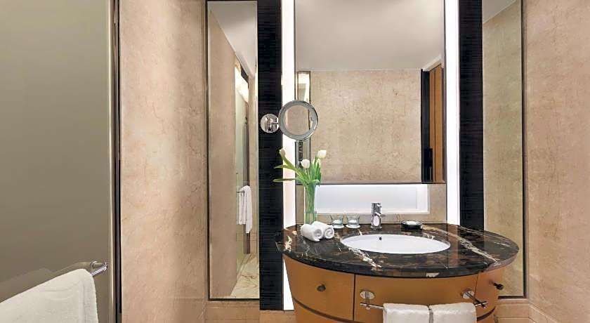 Shangri-La Hotel, Bengaluru