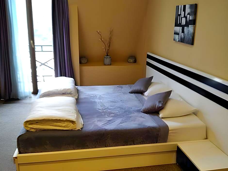 Hotel Diplomat Tbilisi