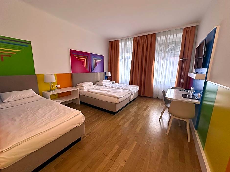 Hotel Caroline