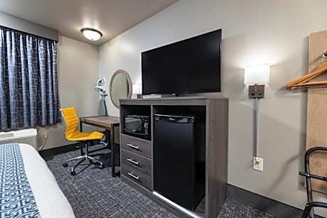 Queen Room - Disability Access