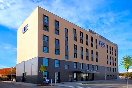 Holiday Inn Express & Suites Barcelona - Sabadell by IHG