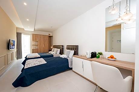 Triple Room with Balcony