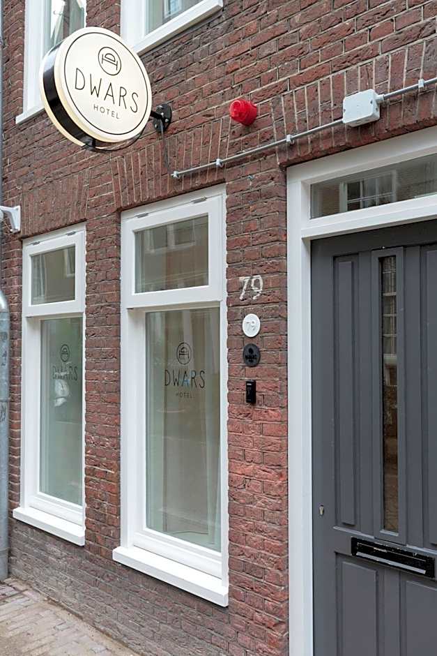 Hotel Dwars