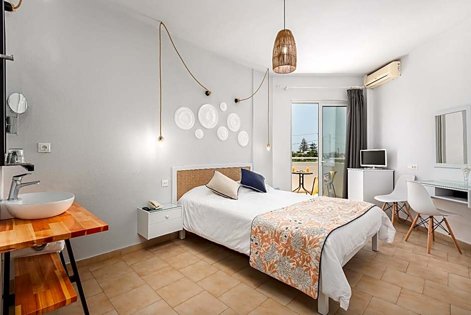 Mrs Chryssana Beach Hotel