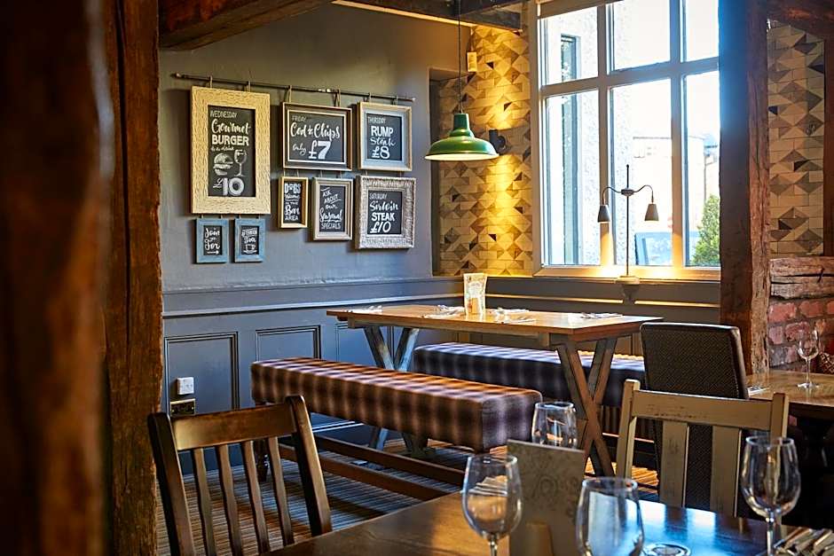 De Trafford Arms by Chef & Brewer Collection