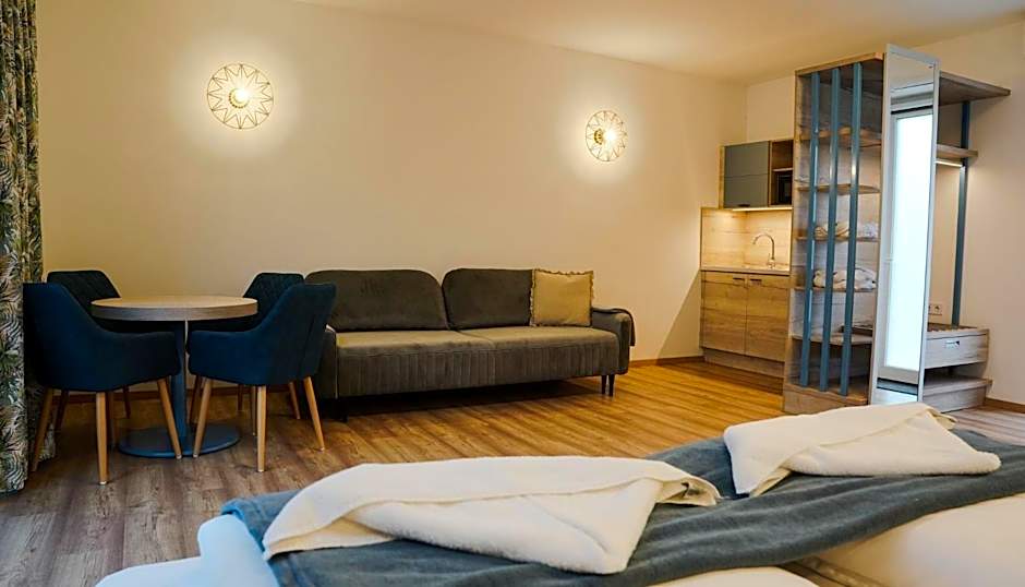 Napsugár Club és Panzió