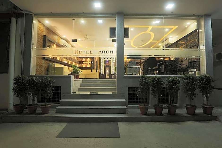 Hotel Arch