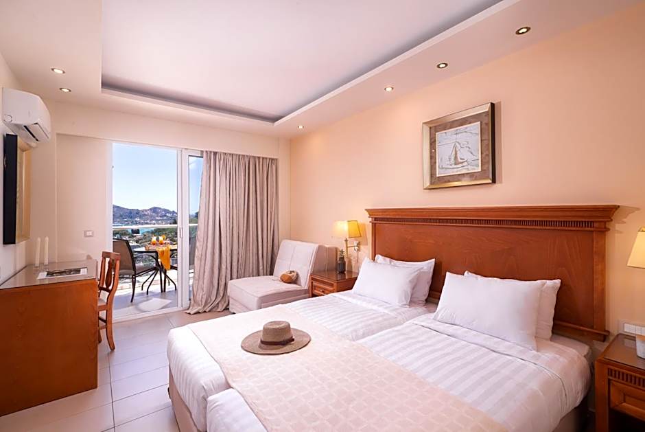 Foto 1 daripada 20 — Deluxe 1 Double Bed or 2 Beds, Sea View
